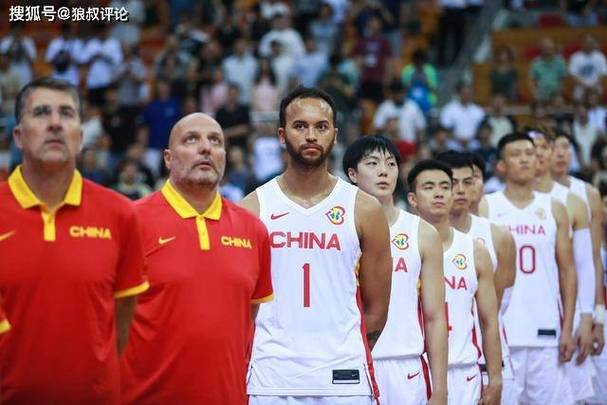 中国男篮不敌菲律宾的相关图片