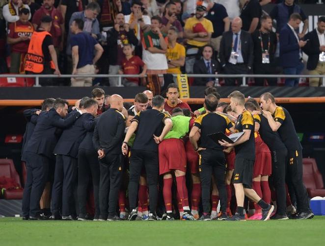 欧联杯决赛:罗马VS塞维利亚的相关图片